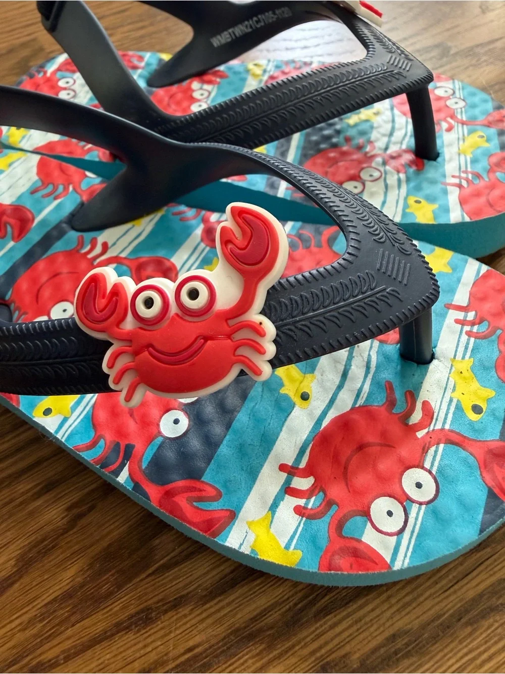 Crab flip flops, toddler size 7/8